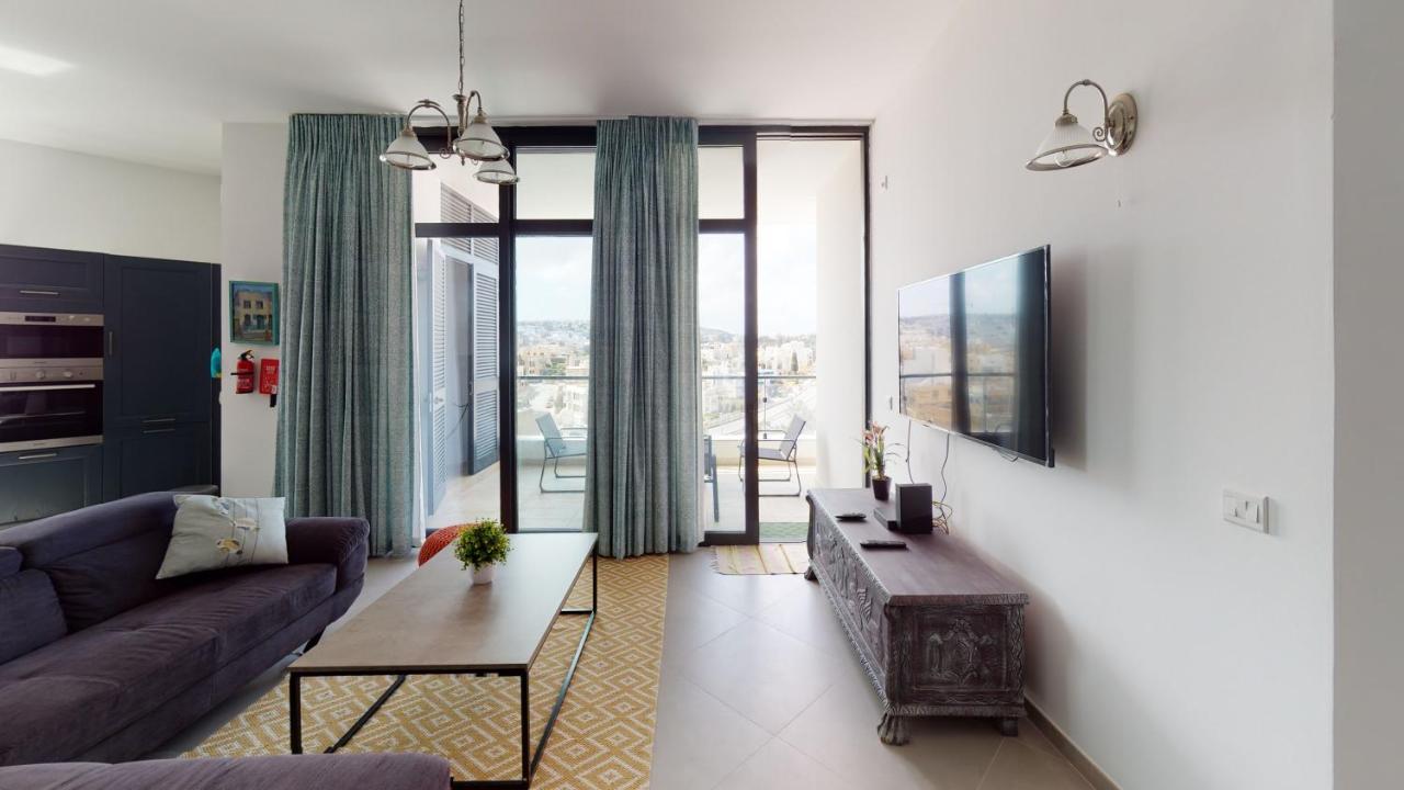 St Julians Central Luxury Apartment San Ġiljan Exterior foto